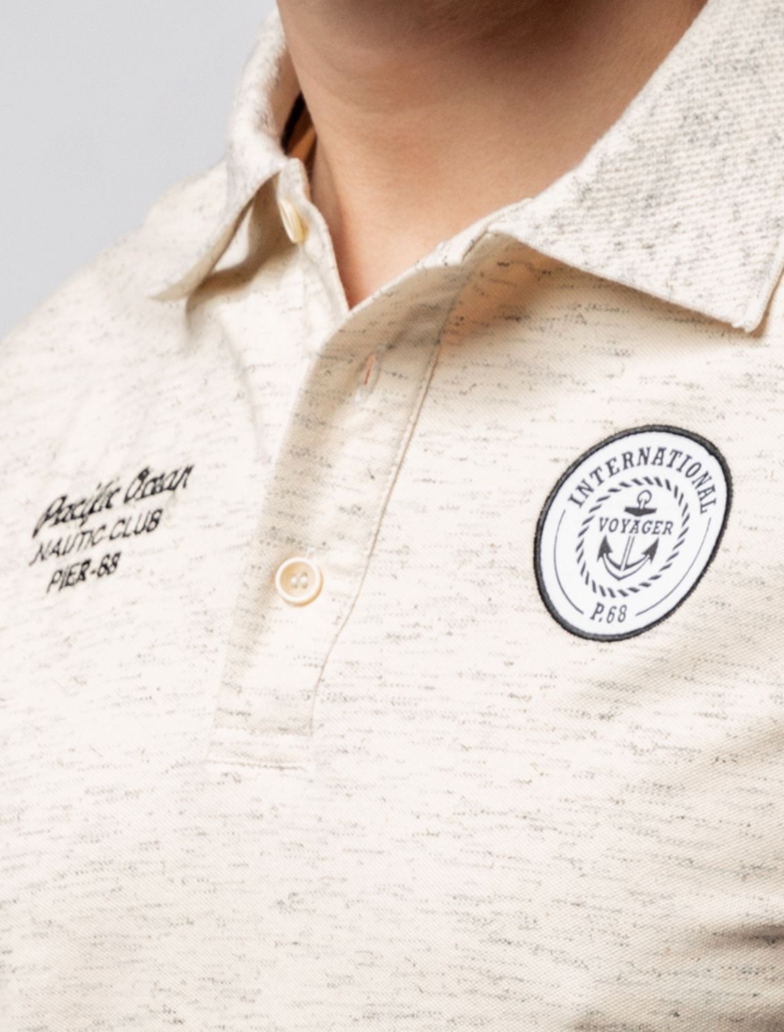 Футболка-поло из трикотажа