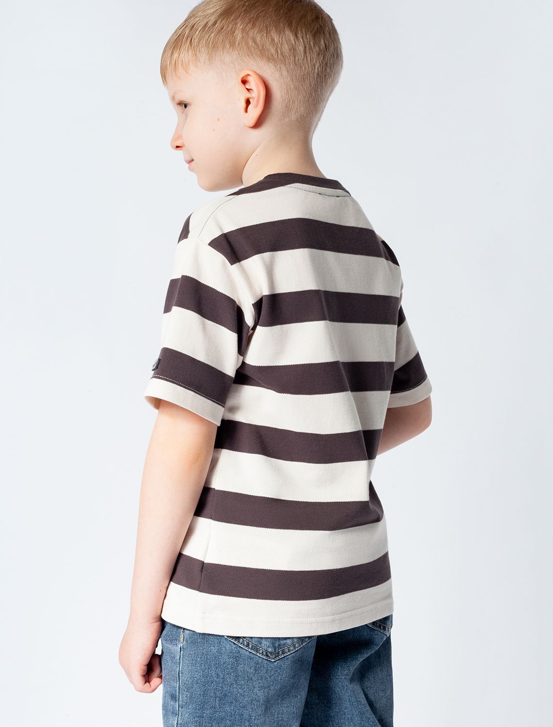 Футболка из фактурного трикотажа с авторским принтом