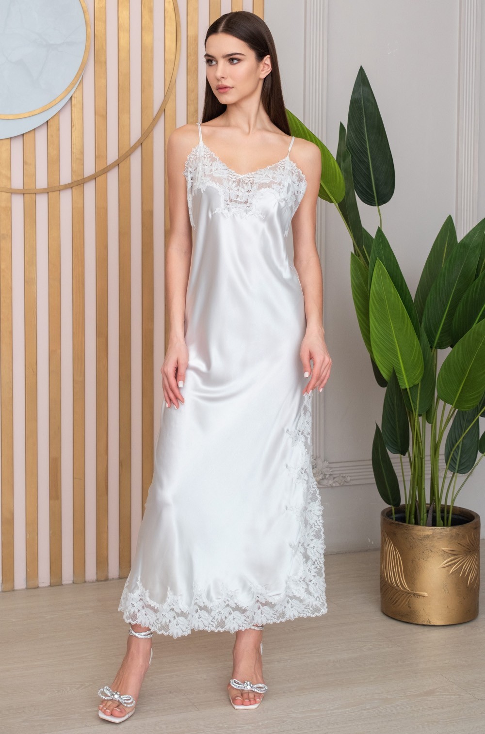 1098р 1998р ADELINA 4175 Длинная элегантная сорочка Mia-Amore
