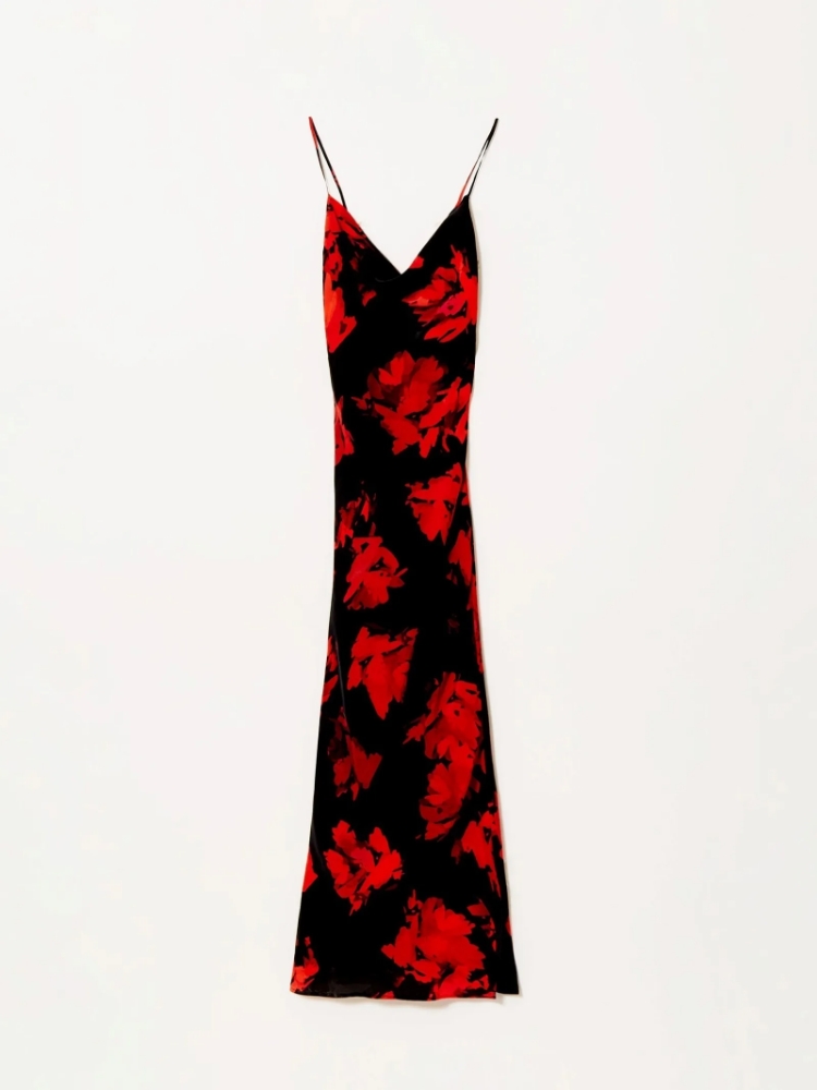 Платье приталенного кроя ,
100% купра ,