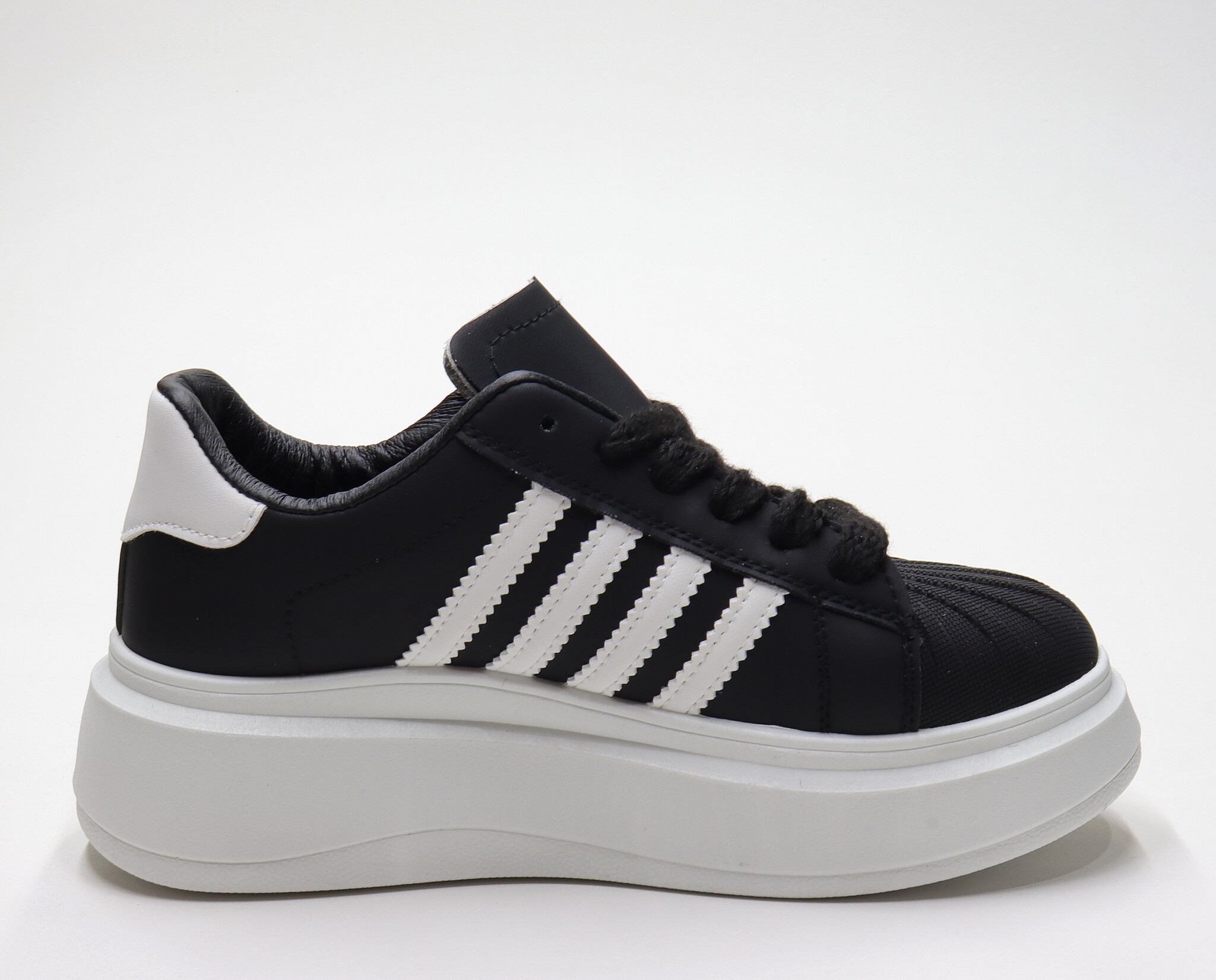 СКИДКА!Цена была 690р.Кроссовки (36-41)р. / шт.