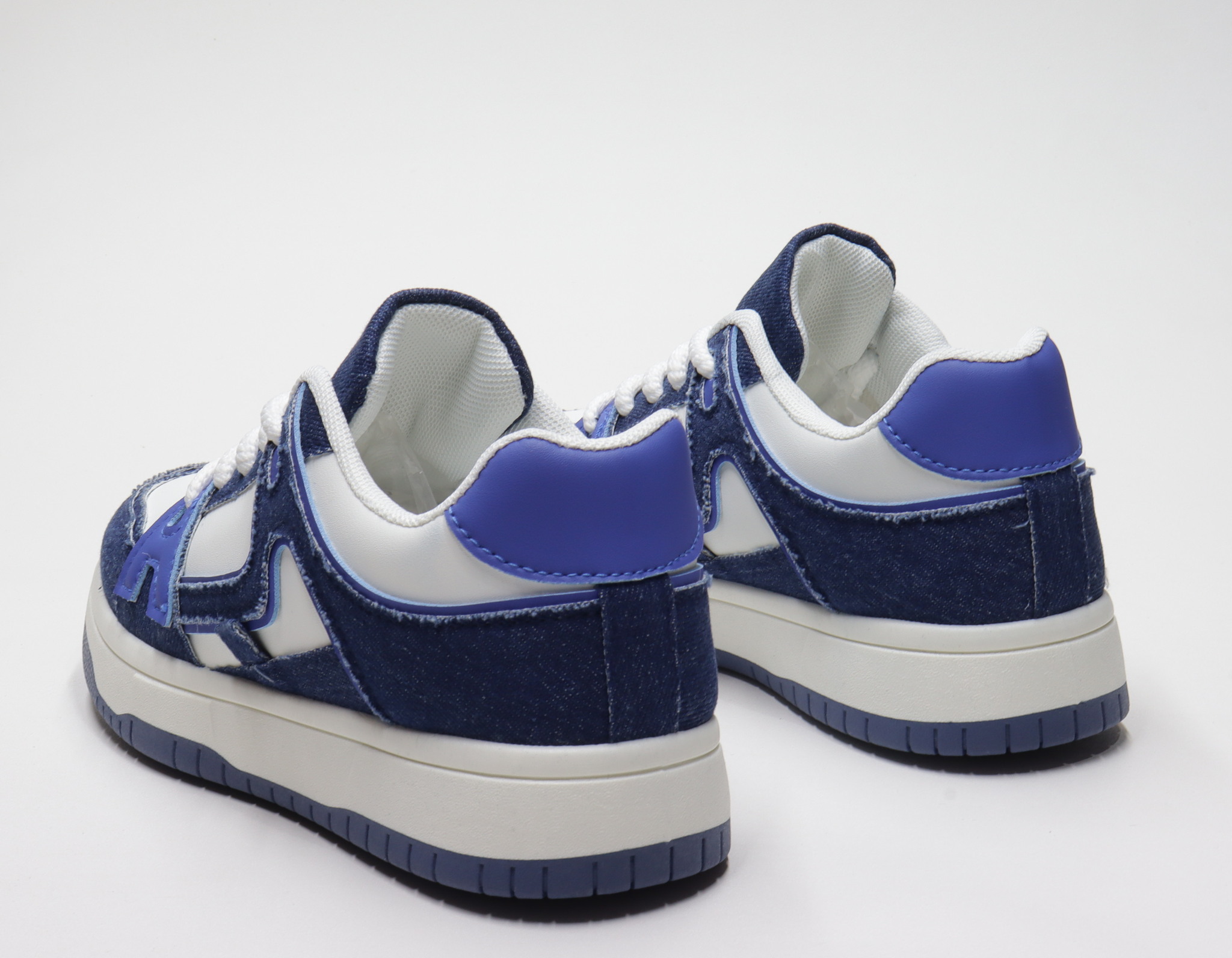 СКИДКА!Цена была 690р.Кроссовки (36-41)р. / шт.