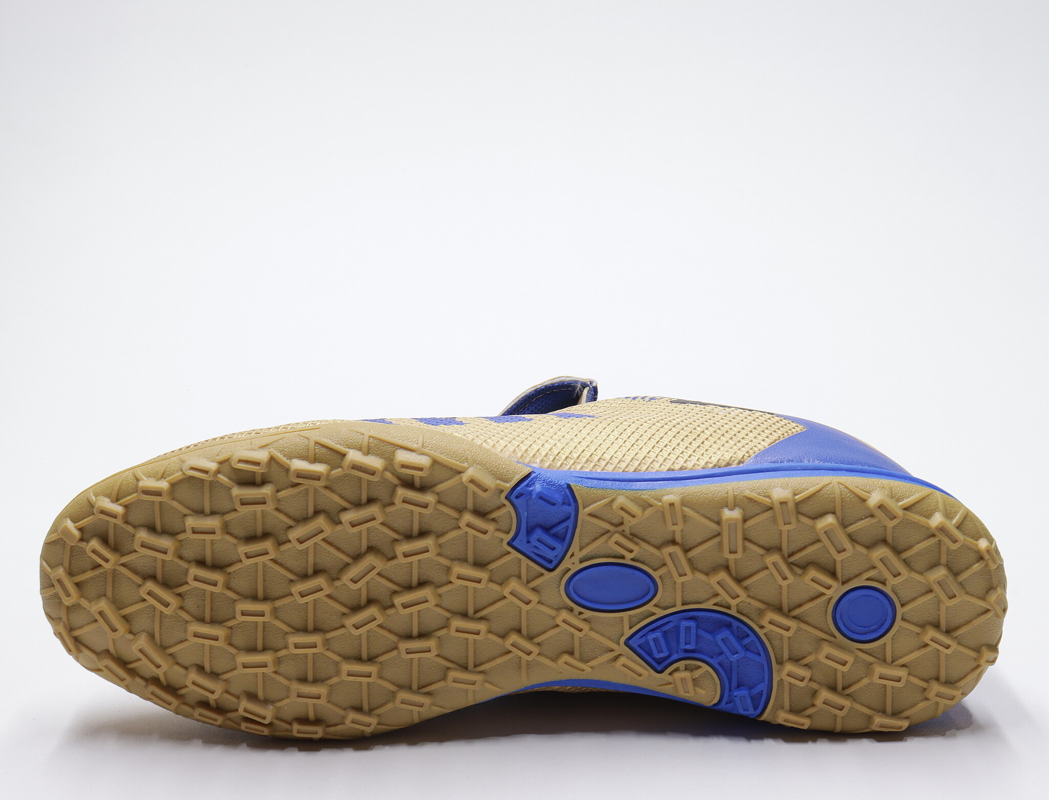 Цена была 1238р.Футбольные бутсы (40-45)р. / шт.