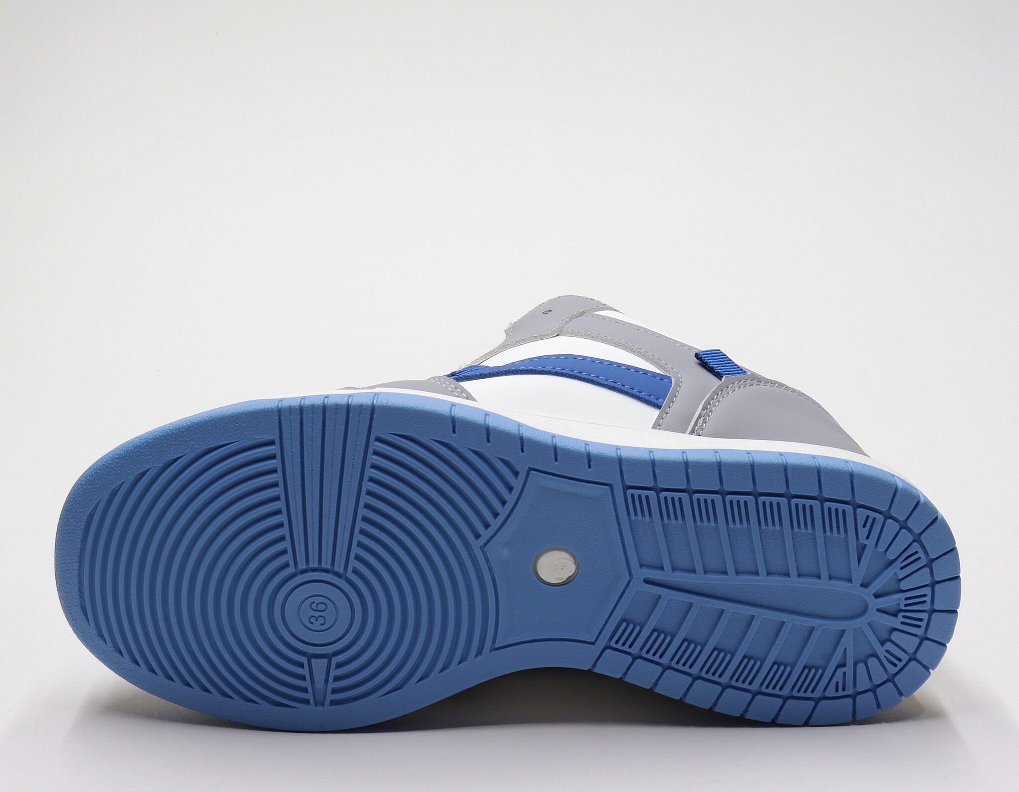 СКИДКА!Цена была 690р.Кроссовки (36-41)р. / шт.