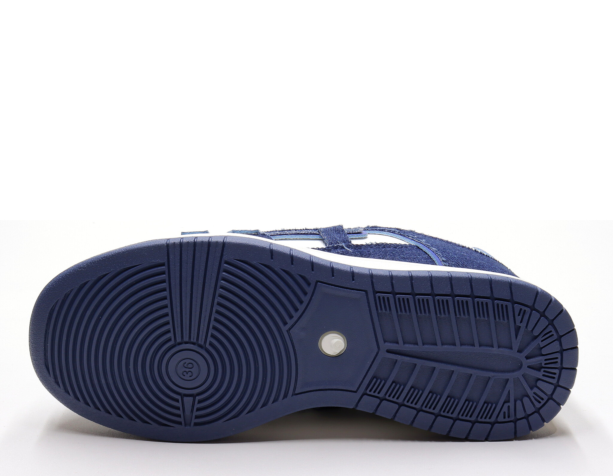 СКИДКА!Цена была 690р.Кроссовки (36-41)р. / шт.