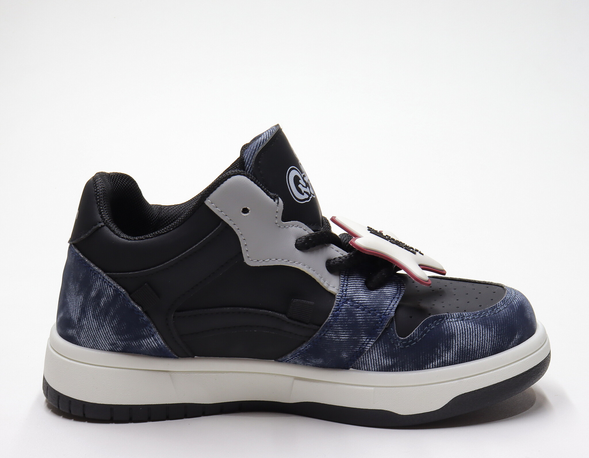 СКИДКА!Цена была 690р.Кроссовки (36-41)р. / шт.