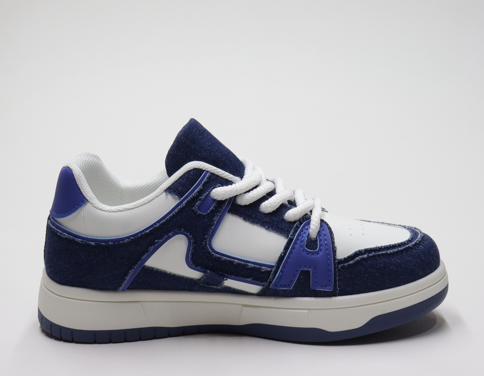 СКИДКА!Цена была 690р.Кроссовки (36-41)р. / шт.