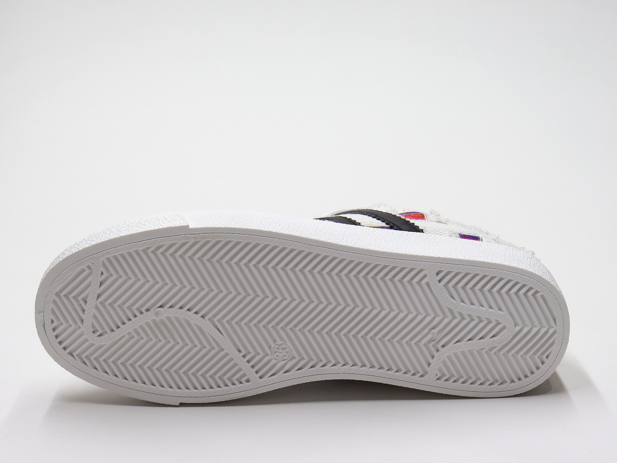 СКИДКА!Цена была 690р.Кроссовки (36-41)р. / шт.