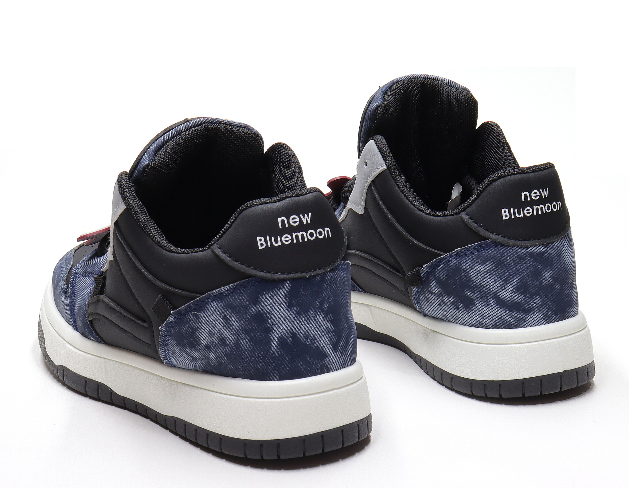 СКИДКА!Цена была 690р.Кроссовки (36-41)р. / шт.