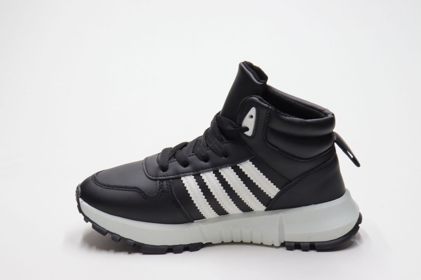 Цена была 752р.Кроссовки (36-41)р. / шт.