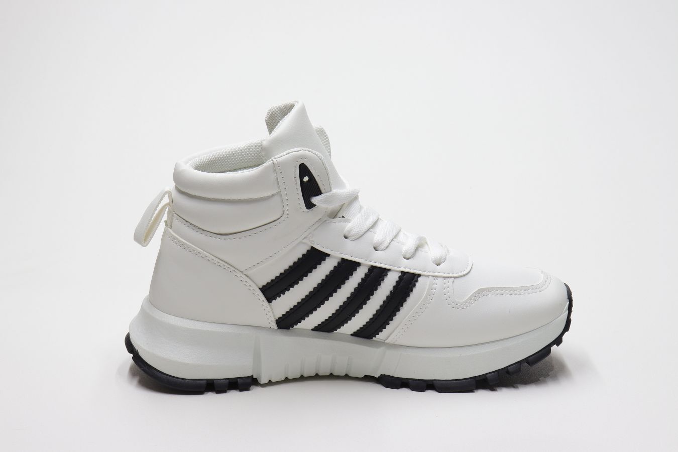 СКИДКА!Цена была 752р.Кроссовки (36-41)р. / шт.