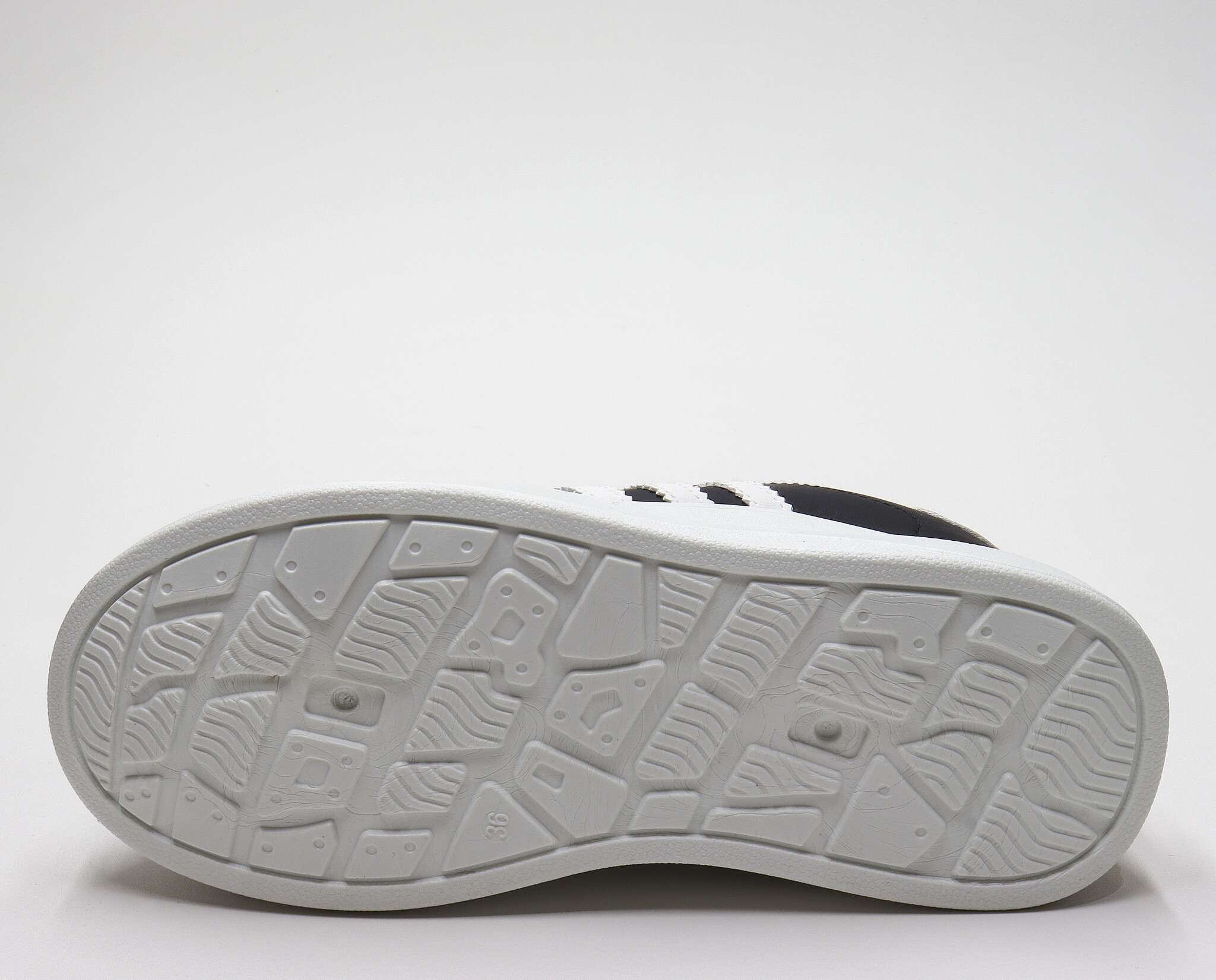 СКИДКА!Цена была 690р.Кроссовки (36-41)р. / шт.