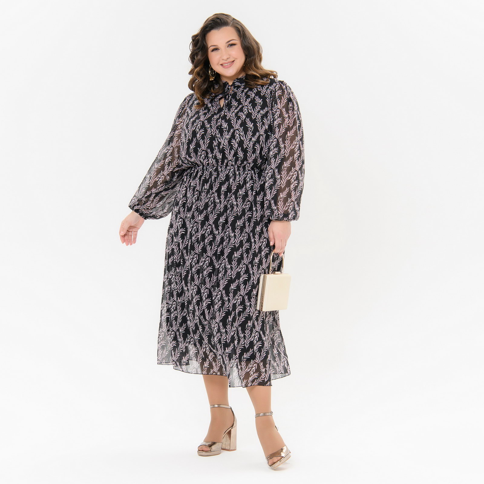 Платье из шифона с воротником