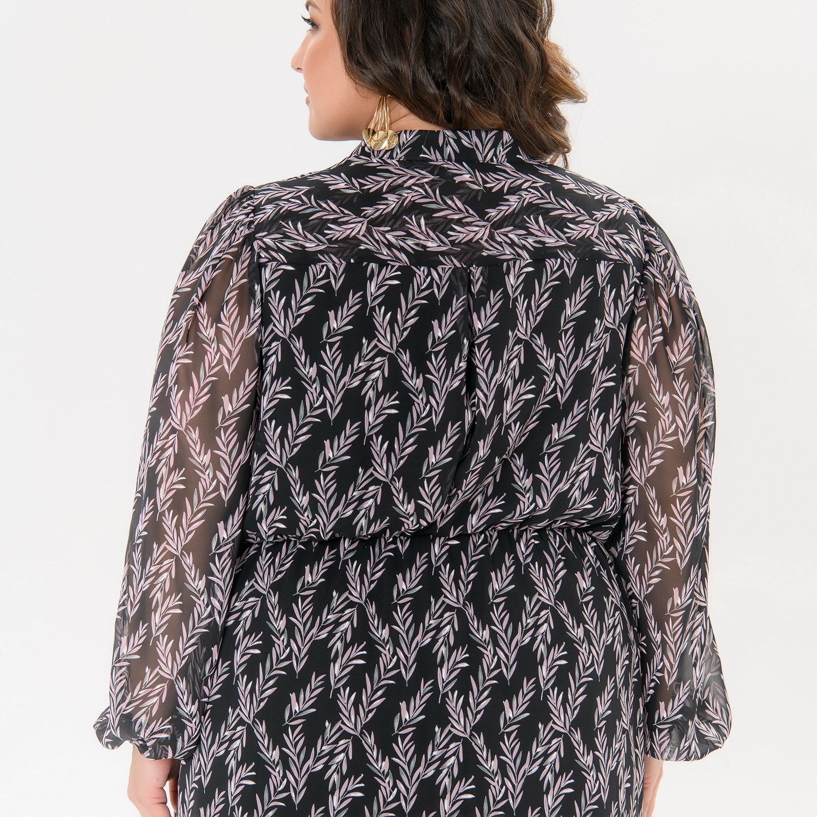 Платье из шифона с воротником