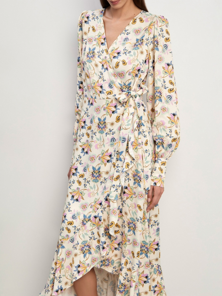 Платье на запахе ,
100% вискоза ,