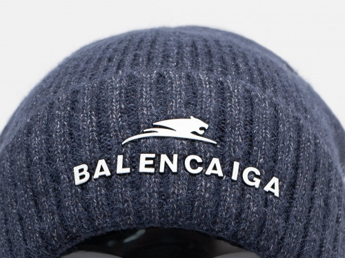 Шапка Balenciaga