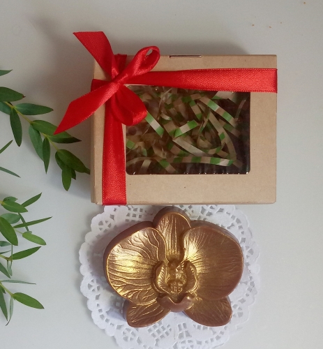 Орхидея. Шоколадная фигурка в подарочной упаковке 