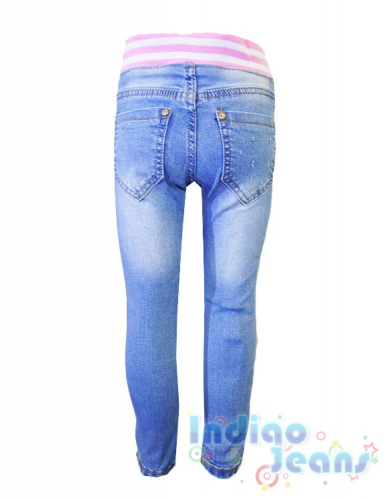 Интересные рваные джинсы, на резинке