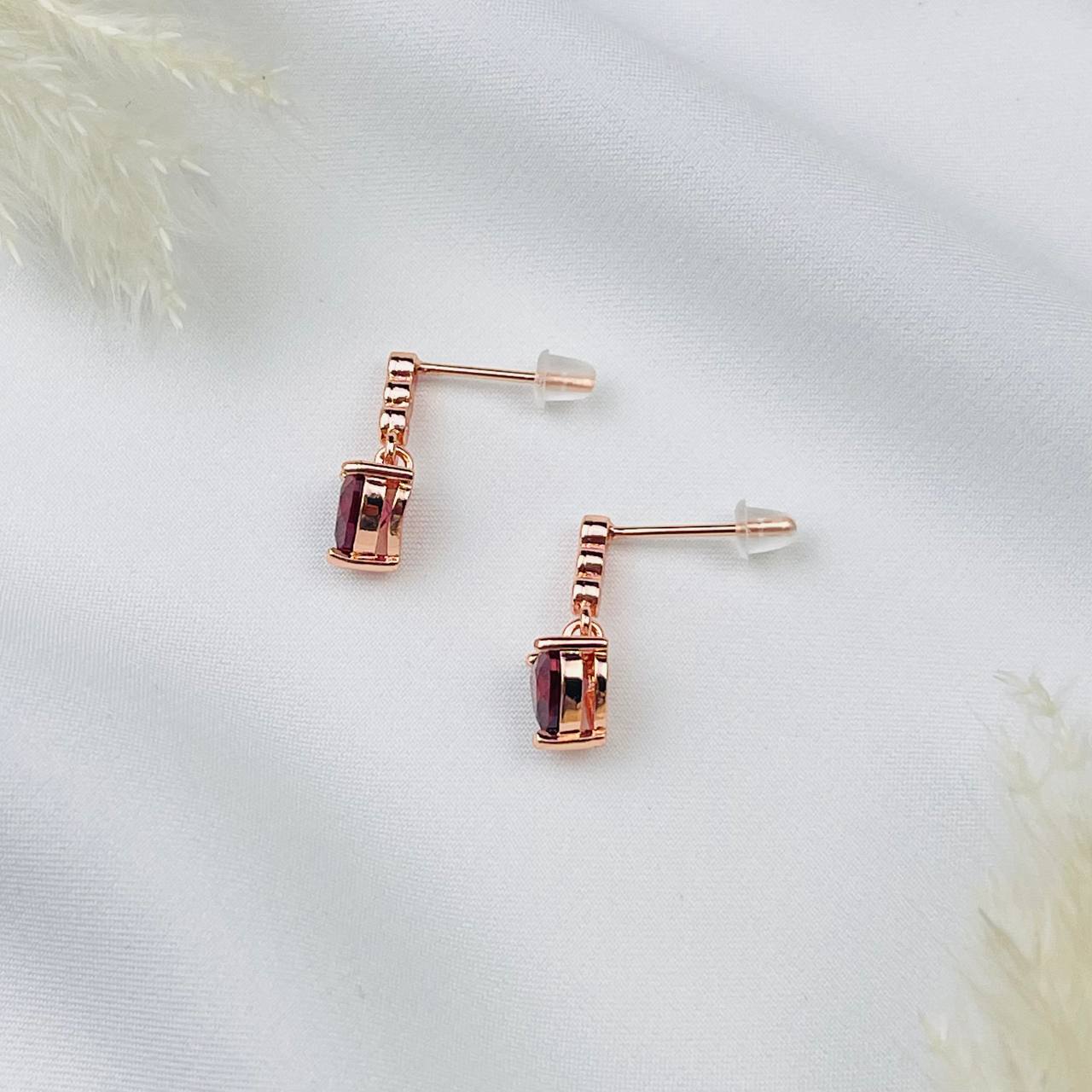 Радуга Самоцветов Серьги-пусеты с Гранатом