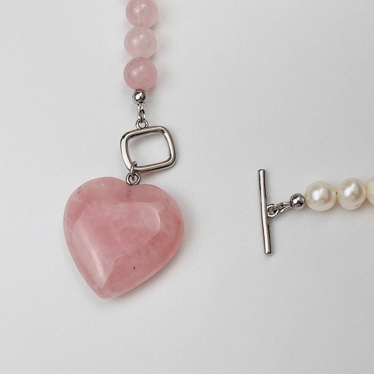 Радуга Самоцветов Колье из мадагаскарского Розового кварца и Жемчуга