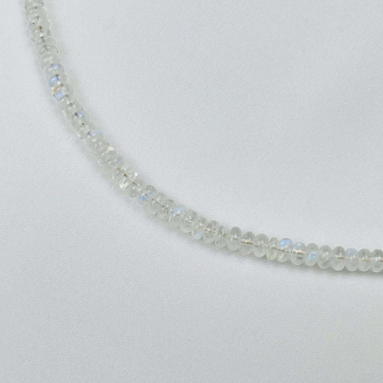 Радуга Самоцветов Колье из Лунного камня