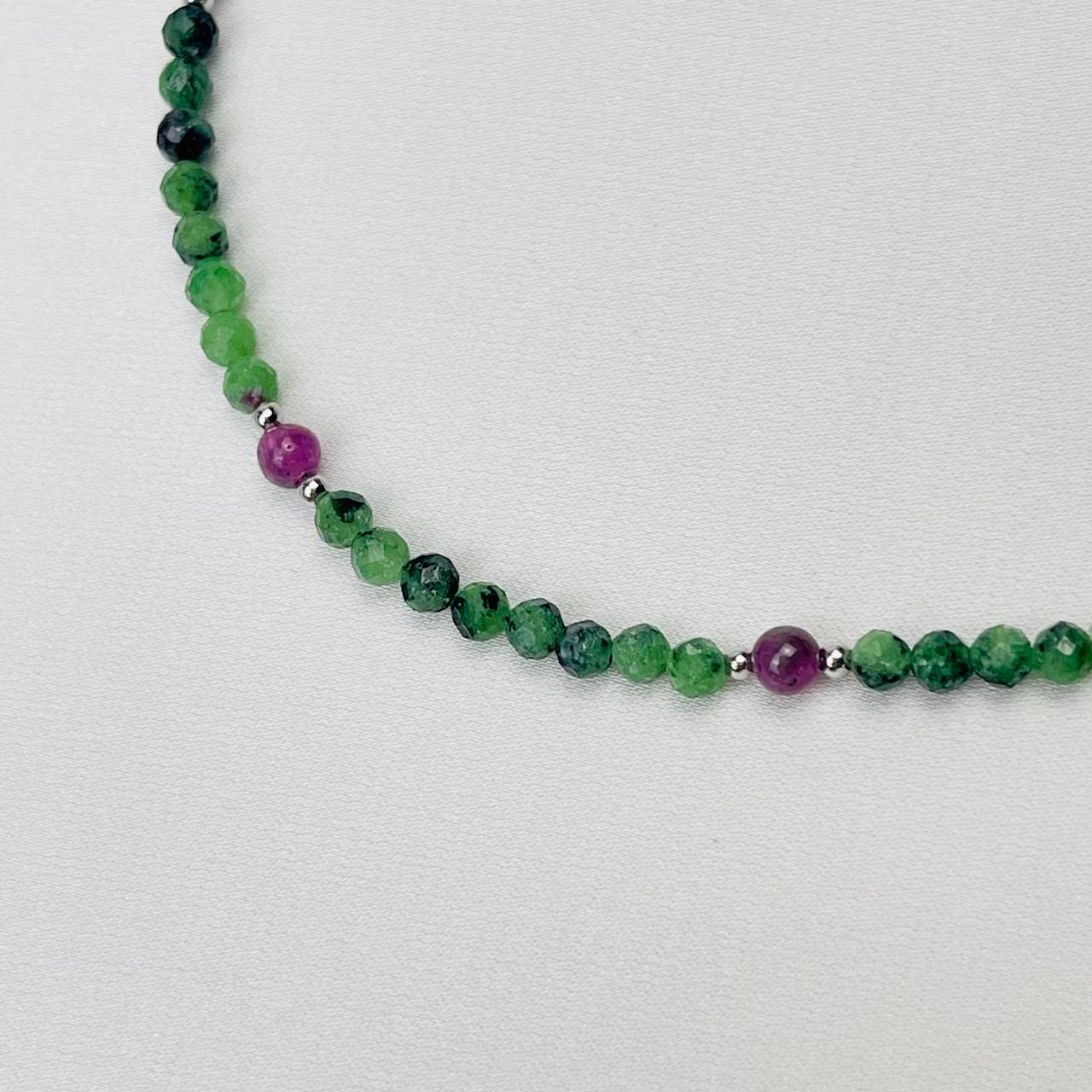 Радуга Самоцветов Колье из Цоизита с Рубином