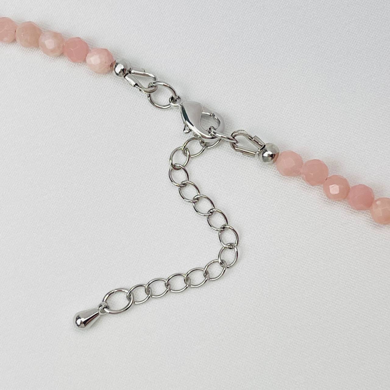 Радуга Самоцветов Бусы из розового Кальцита и Родонита с кулоном