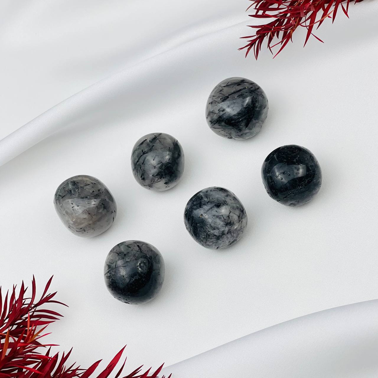 Радуга Самоцветов Галтовка из Кварца с включением Турмалина