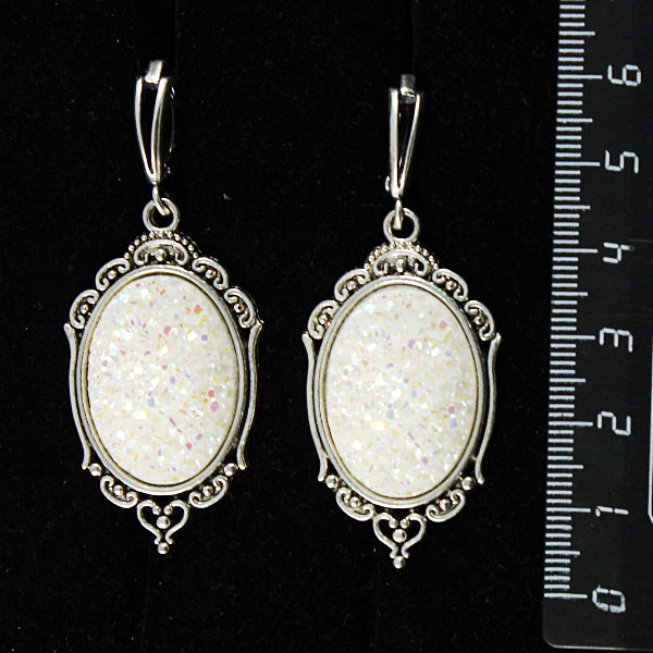 Серьги c кабошоном из пластика