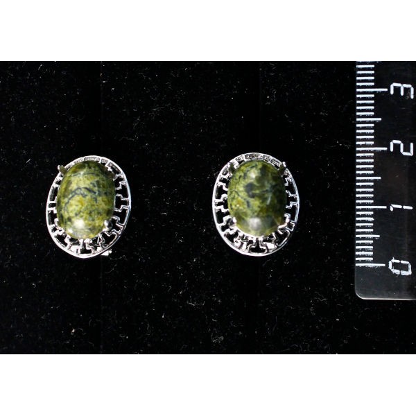 Серьги из змеевика,