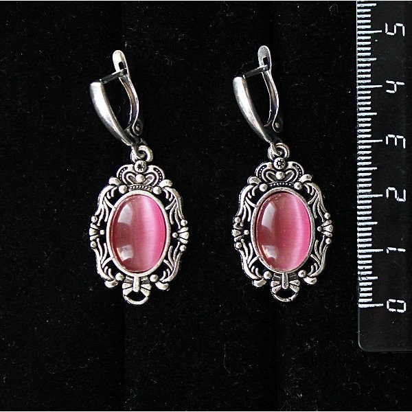 Серьги из кошачьего глаза (синт.), цвет розовый,