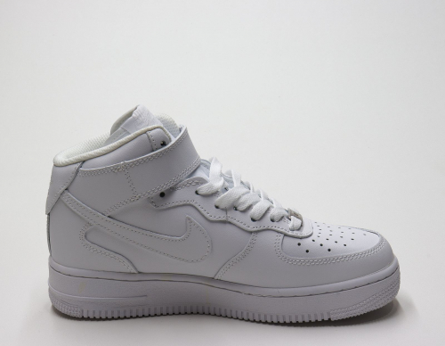 Цена была 1863р.Кроссовки Nike Air Force 1 Mid 07 (36-41)р. / шт.