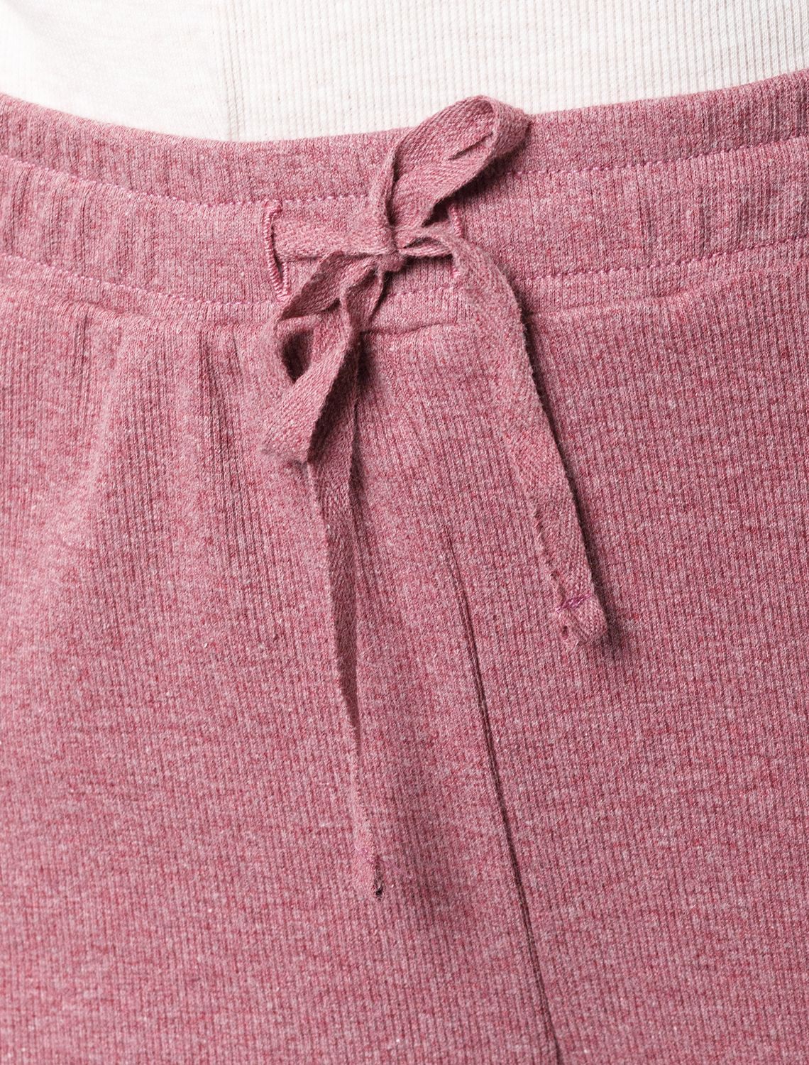 Прямые брюки из фактурного трикотажа в рубчик D44.121 темно-розовый меланж