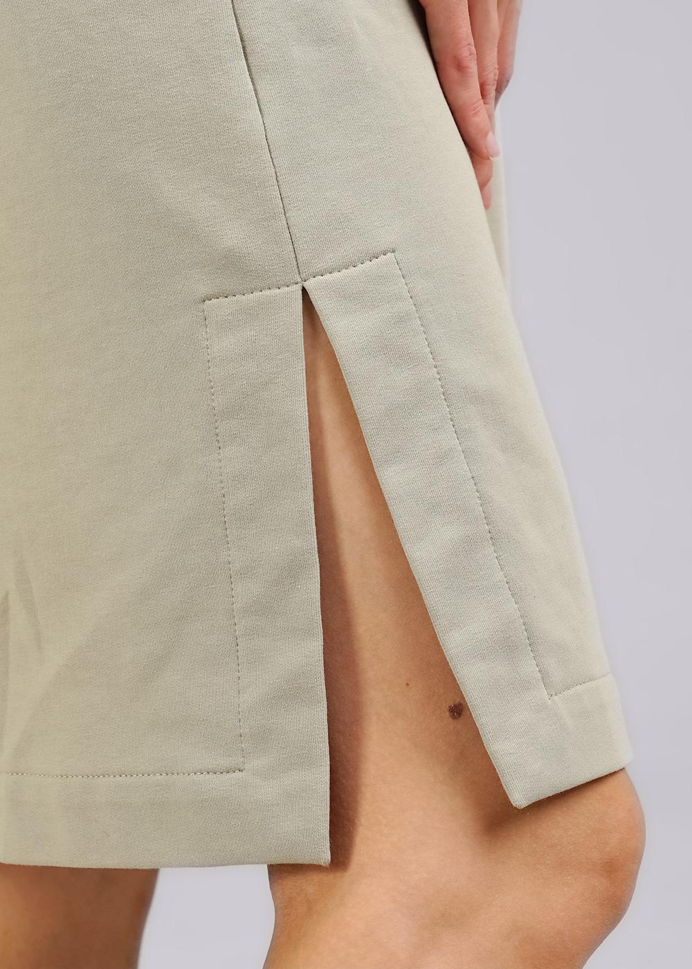 Ст.цена 1899р CLE 246455/130у _1 Платье женское 246455/130у _1 т.бежевый