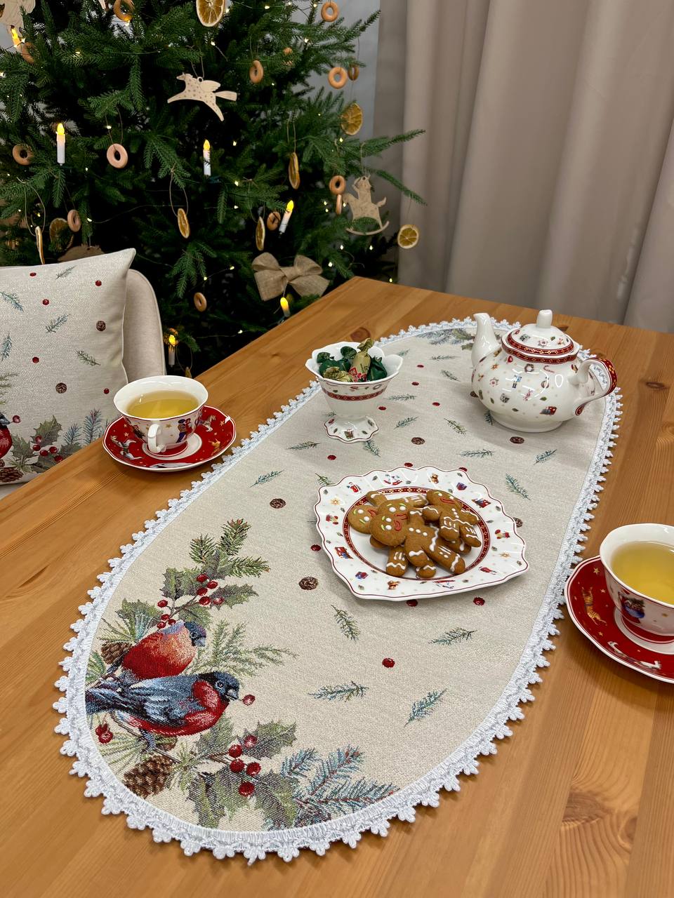 Новогодние друзья Снегири Салфетка 40х95 см тесьма 2414930