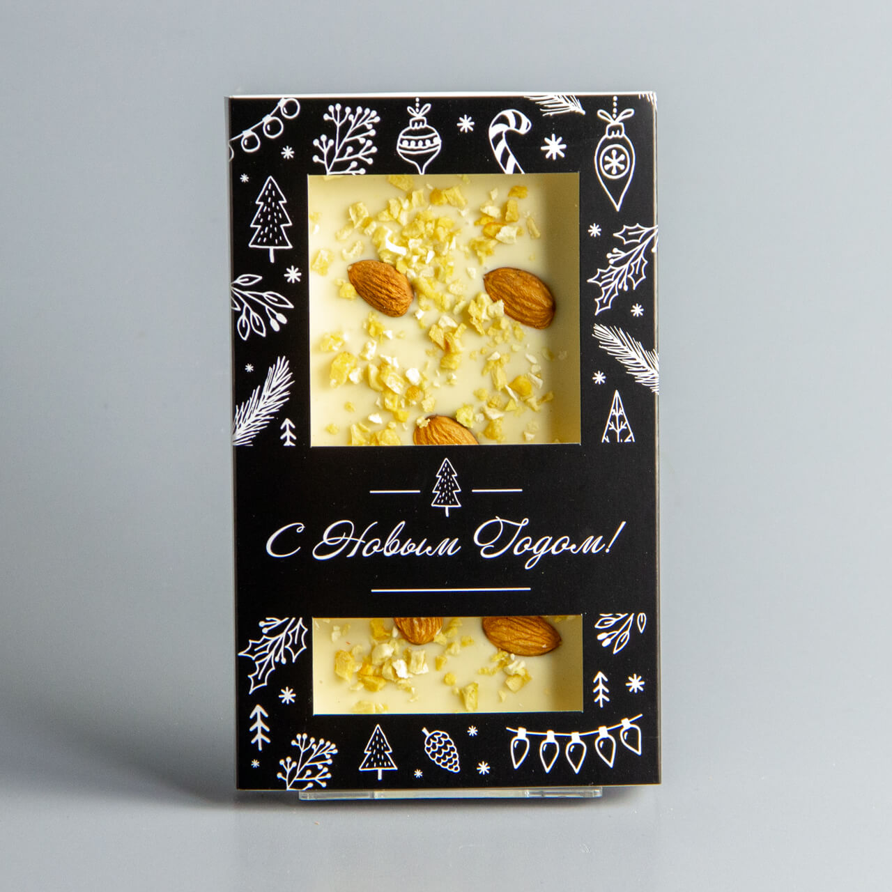 Белый шоколад с манго и миндалём, новогодняя коробочка #3