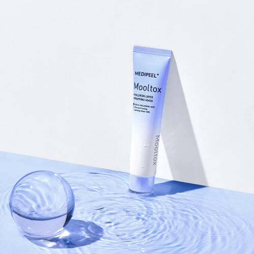 Охлаждающая маска-плёнка с эффектом лифтинга MEDIPEEL Mooltox Hyaluron Layer Wrapping Mask 70 мл.