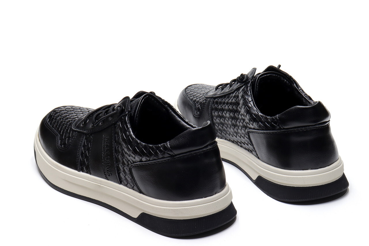 Цена была 1950р.Кроссовки (39-41)р. / шт. WD2320/15