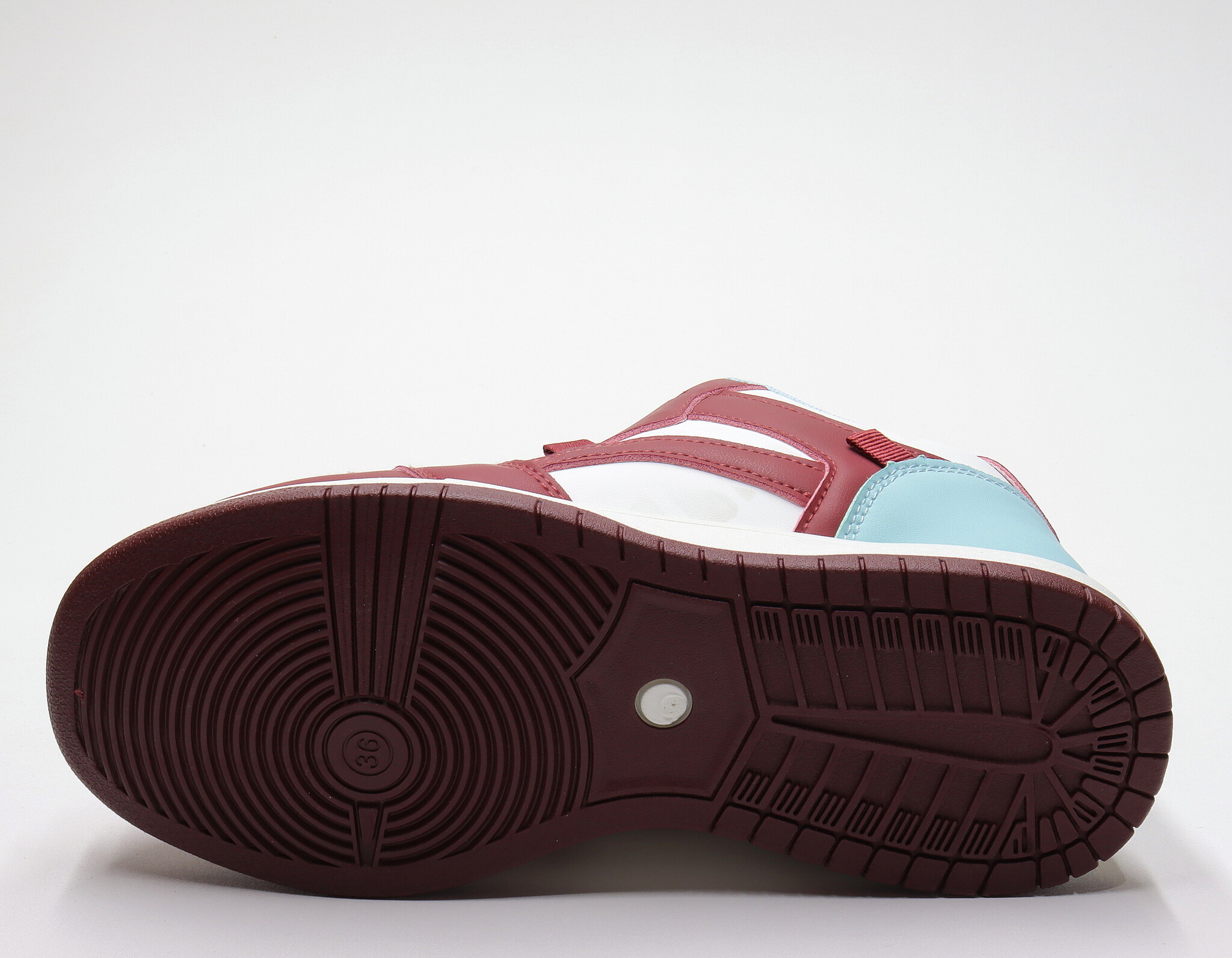 СКИДКА!Цена была 690р.Кроссовки (36-41)р. / шт.