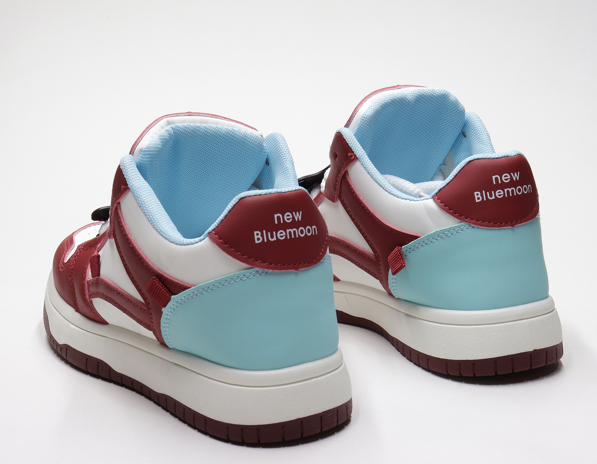 СКИДКА!Цена была 690р.Кроссовки (36-41)р. / шт.