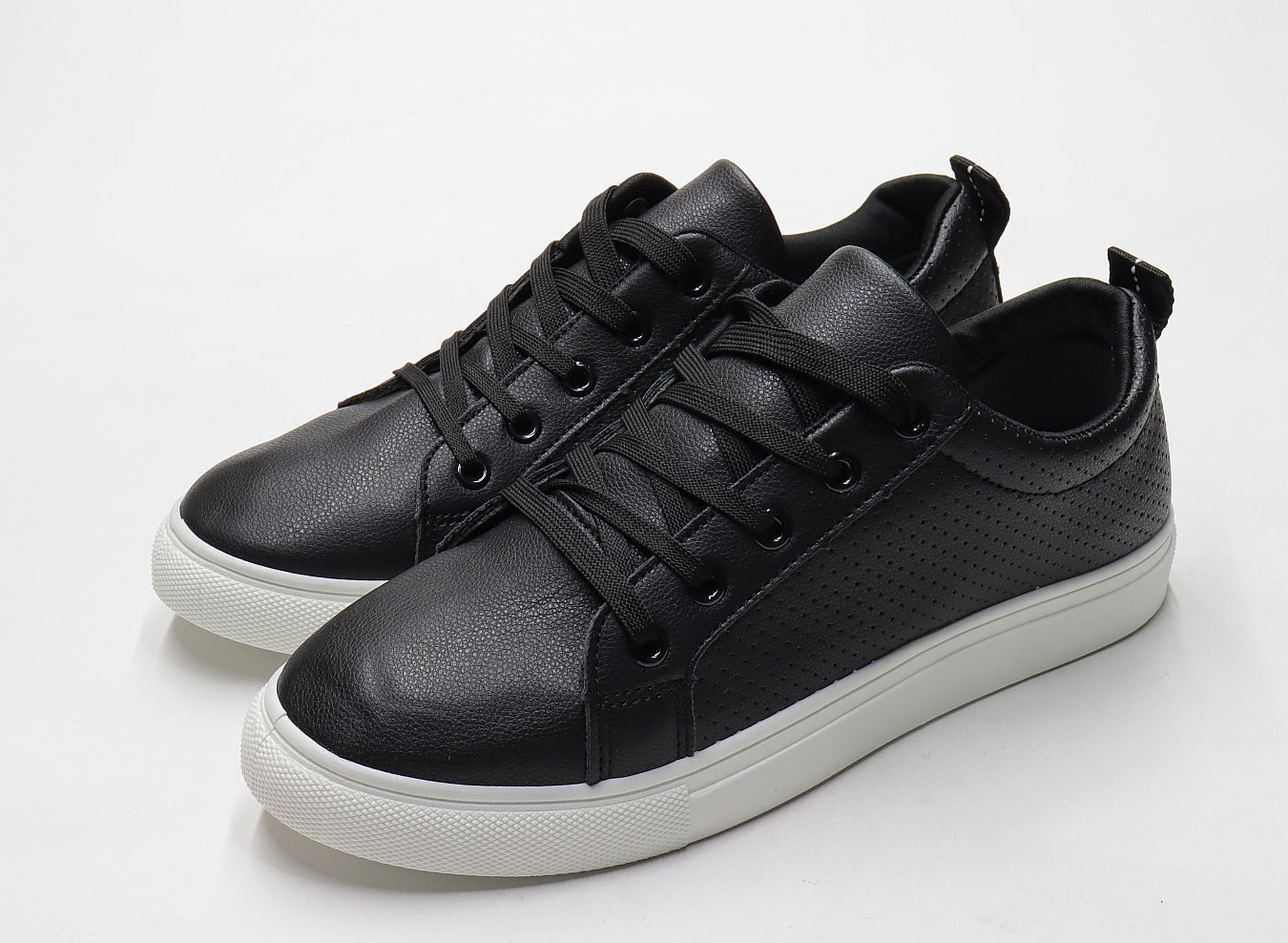 Цена была 711р.Кеды (41-46)р. / шт. 2935/1