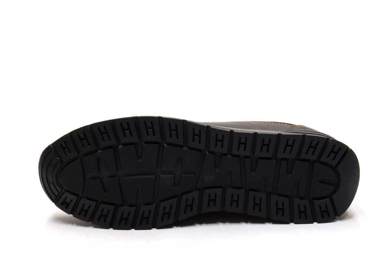 Цена была 1950р.Кроссовки (40-45)р. / шт. D1321/1