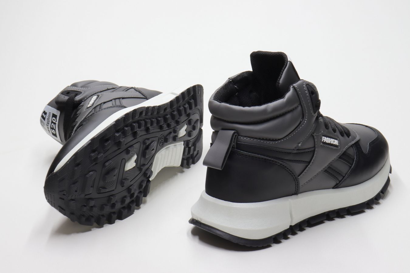 СКИДКА!Цена была 752р.Кроссовки (36-41)р. / шт.