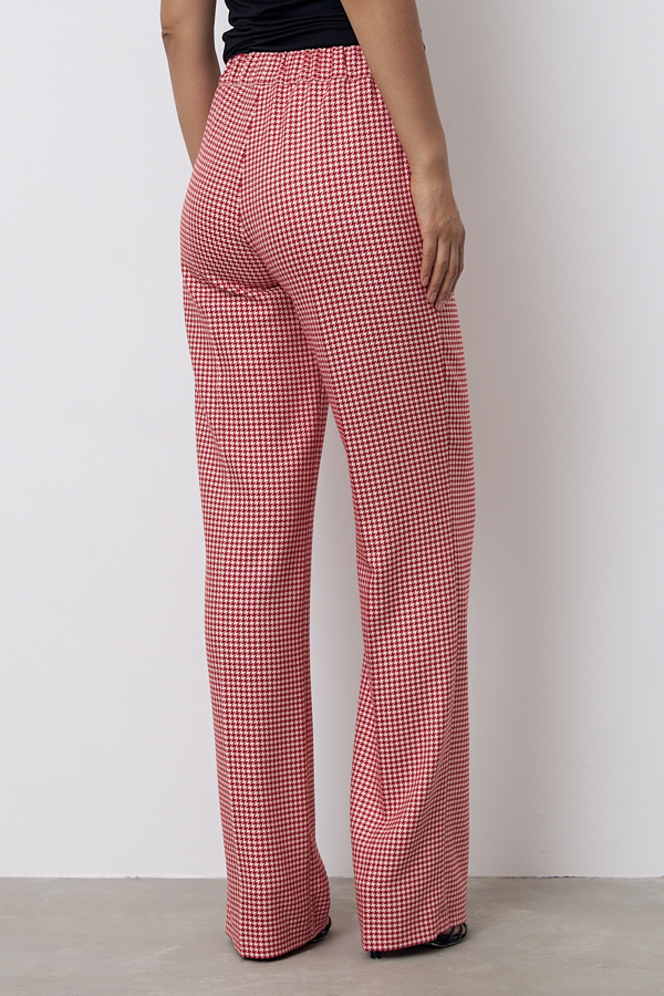 Ст.цена 2990р 70019 Брюки. Уцененный товар красный