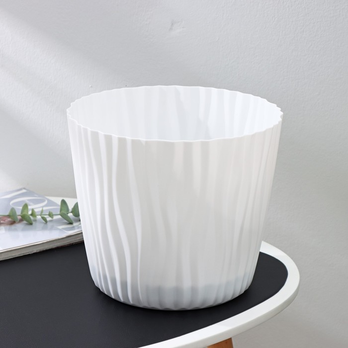 Кашпо для цветов со вставкой «Волна», 8 л, d=25 см, h=21.5 см, белый