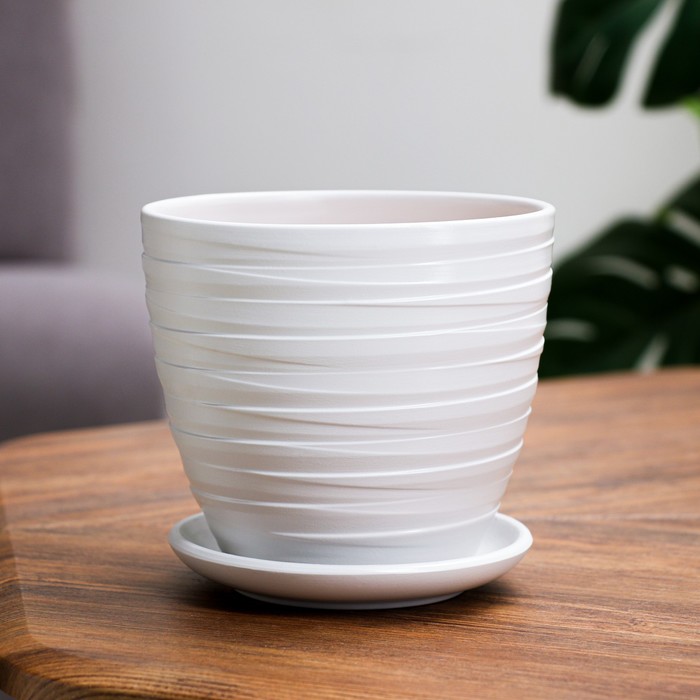 Горшок для цветов «Нежность», 1.4 л, d=15 см, h=13 см, керамика, с поддоном, белый