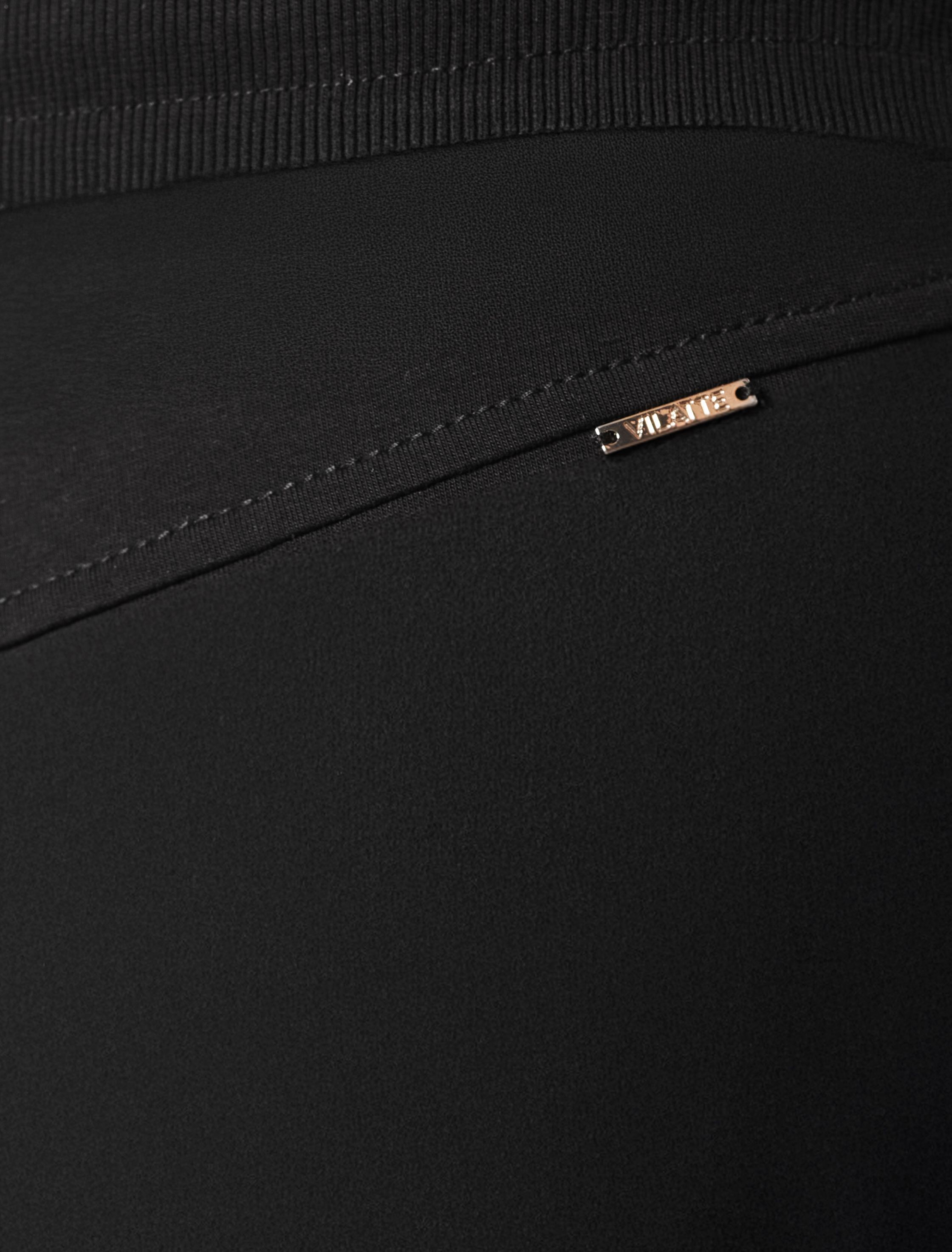 Брюки из эластичного футера D44.143 черный