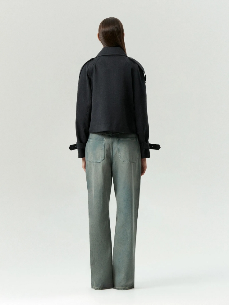 Укороченный тренч из шерсти ,
52% шерсть, 46% полиэстер, 2% эластан ,