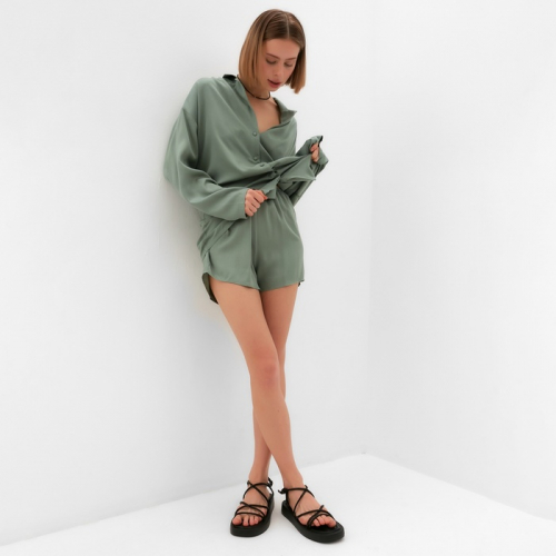 Костюм женский (рубашка, шорты) MINAKU:   Casual Collection цвет оливковый, р-р 46