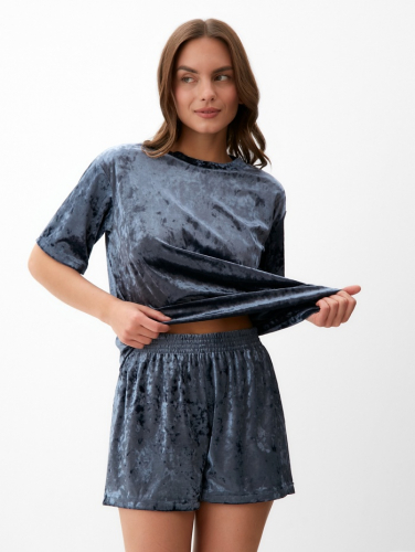 Костюм женский (футболка и шорты) KAFTAN 